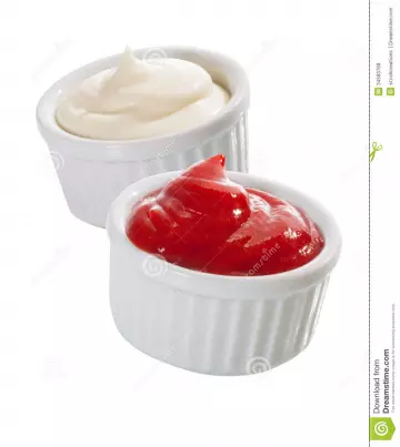 KETCHUP, MAYO, LA GUERRE DES SAUCES