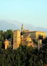 À L'OMBRE DES GRANDS CHÂTEAUX - L'ALHAMBRA