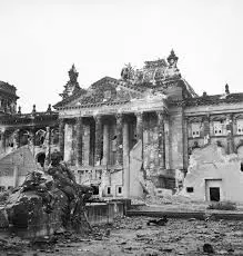 LE PALAIS DU REICHSTAG