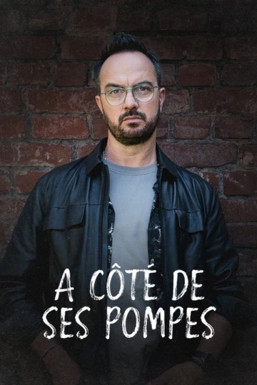 À côté de ses pompes